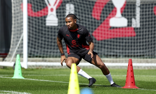 Nkunku: "Milan miglior club. Quanti gol? Almeno 15". Odogu: "Allegri specialista della difesa" 16 Nkunku: "Milan miglior club. Quanti gol? Almeno 15". Odogu: "Allegri specialista della difesa"