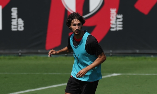 Adli verso l'Arabia: ingaggio monstre per lui, 8 milioni per il Milan 16 Adli verso l'Arabia: ingaggio monstre per lui, 8 milioni per il Milan