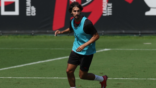 Adli: "Volevo rimanere al Milan, ma la società ha fatto in modo di separarci"