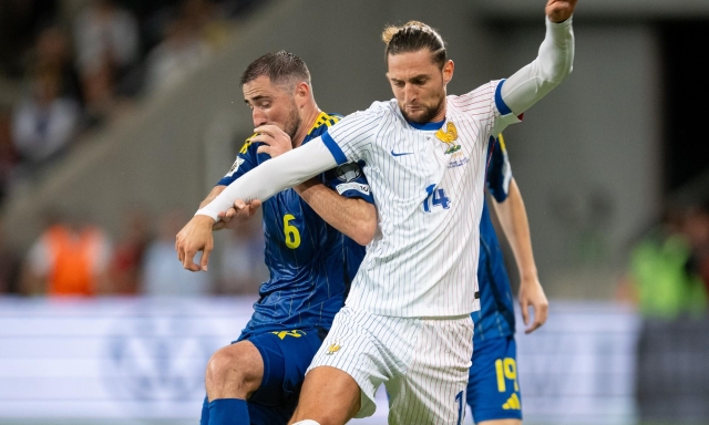 I fischi di Parigi, le parole di Deschamps, lo sprint per dire sì ad Allegri: Rabiot, che settimana