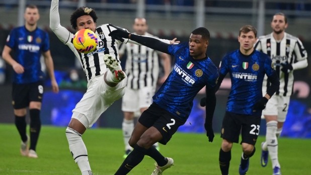 McKennie per contenere Dumfries, David contro Acerbi... i 5 duelli che decidono Juve-Inter