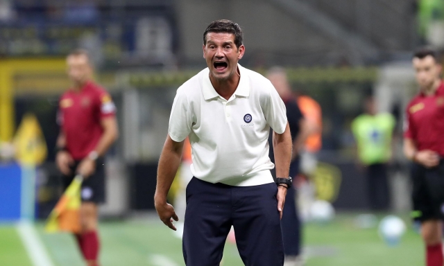 Chivu: "Inter, non sono qui per stravolgere tutto, ma per aggiungere qualcosa. Felice di Akanji"