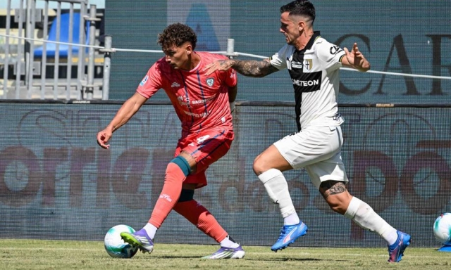 Lecce-Cagliari, le formazioni ufficiali: DiFra con Stulic dal 1'. Pisacane conferma Esposito