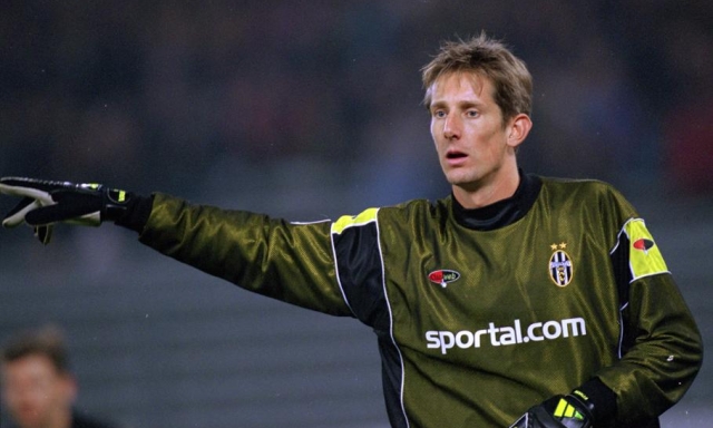 Van der Sar: "Per la Juve dissi no al Liverpool. Al cucchiaio di Totti non penso, ma..."