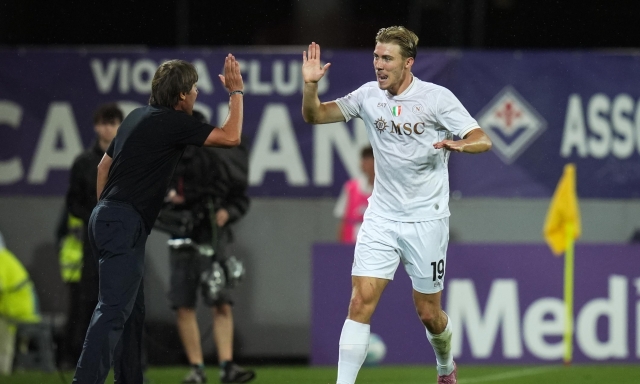 Loro li strapagano, noi li ricicliamo: come si intreccia il mercato di Premier e Serie A