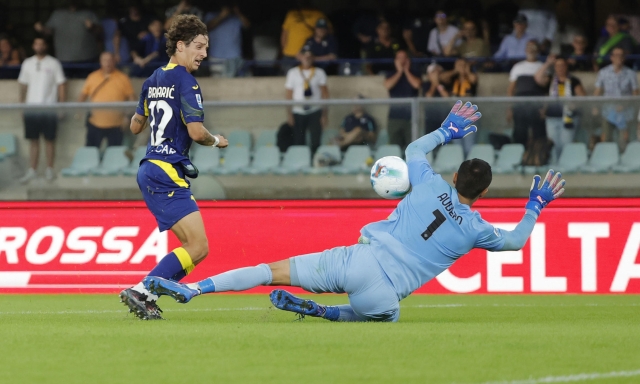 Audero para tutto, Giovane spreca al 93': è 0-0 tra Verona e Cremonese. Esordio in A per Vardy