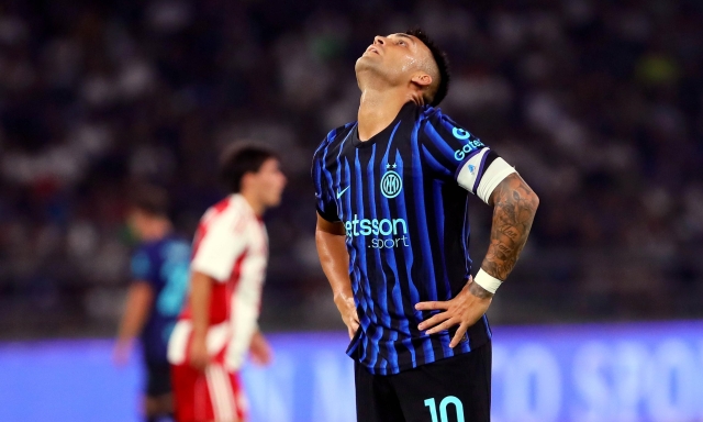 Mal di schiena, Lautaro salta la rifinitura ed è in dubbio per l'Ajax