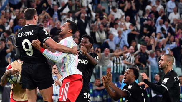 Pazza Juve: 2 gol oltre il 90' e 4-4 col Dortmund! Vlahovic entra, fa doppietta e salva Tudor