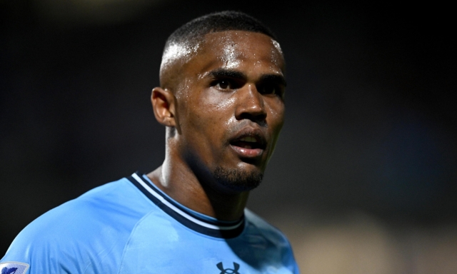 Mandato d'arresto per l'ex Juve Douglas Costa. Il Sydney rescinde il contratto