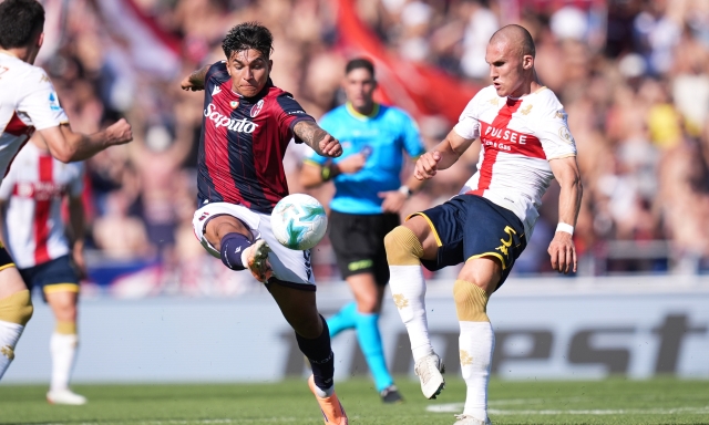 Bologna, la Var serve il ribaltone: rigore di Orsolini al 99', Genoa beffato