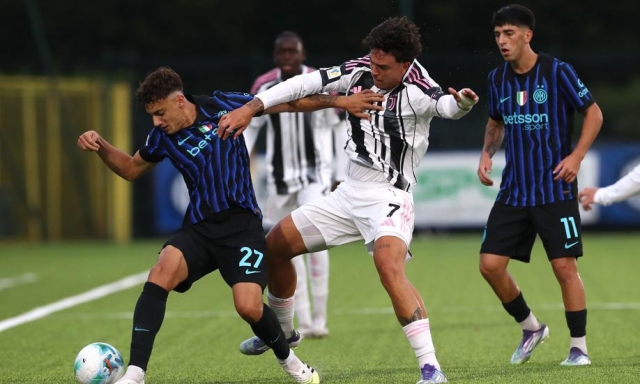 Il derby d'Italia è bianconero: sorride la Juve di Padoin, Inter ribaltata 3-1 e superata in classifica