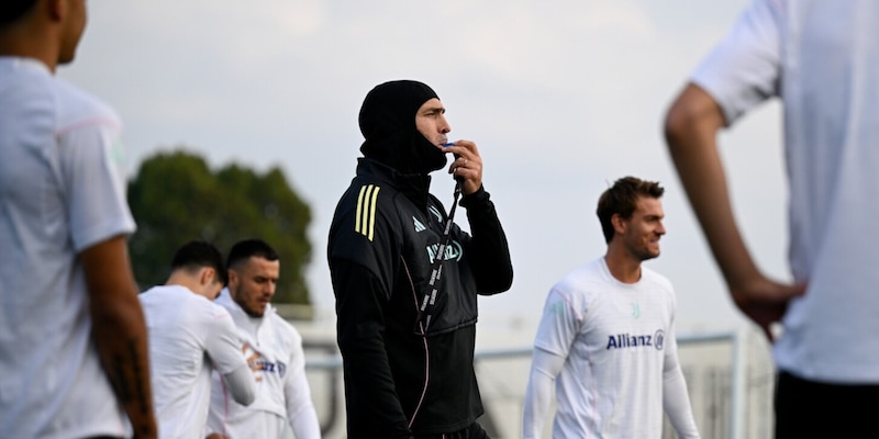 Ecco Lazio-Juve, Tudor studia le mosse: da Rugani a Openda, la probabile formazione per il big match 17 Ecco Lazio-Juve, Tudor studia le mosse: da Rugani a Openda, la probabile formazione per il big match
