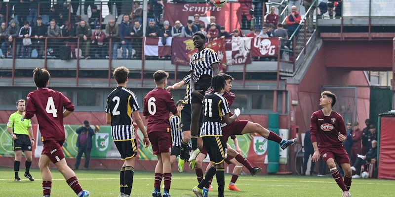 Osakue, una famiglia per lo sport: dopo Daisy e Angel, anche Denaly sogna in grande con l'U17 Juve! 11 Osakue, una famiglia per lo sport: dopo Daisy e Angel, anche Denaly sogna in grande con l'U17 Juve!