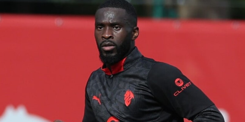 Tomori in gruppo, punta la Juve. Il Milan e Allegri sorridono, De Winter scalpita