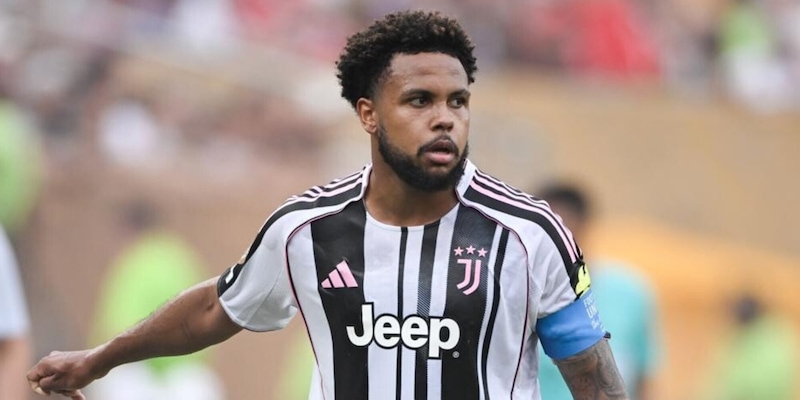 Juve, banditi a vita dallo Stadium tre tifosi del Parma per cori razzisti contro McKennie: applicato il “Gradimento”