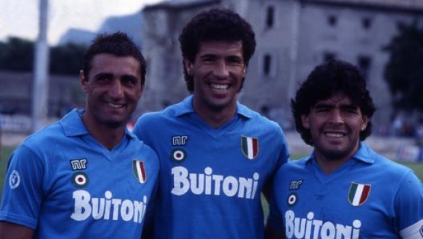 Careca ci crede: "Napoli mio, non ti deprimere, ci pensa Conte. E su Ancelotti dico..." 5 Careca ci crede: "Napoli mio, non ti deprimere, ci pensa Conte. E su Ancelotti dico..."