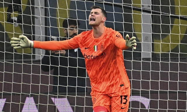 Martinez, il secondo portiere dell'Inter investe anziano in carrozzina: morto l'81enne