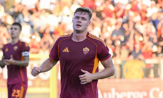 Ferguson, il rilancio dura poco: esce per infortunio dopo 7' contro il Parma 10 Ferguson, il rilancio dura poco: esce per infortunio dopo 7' contro il Parma