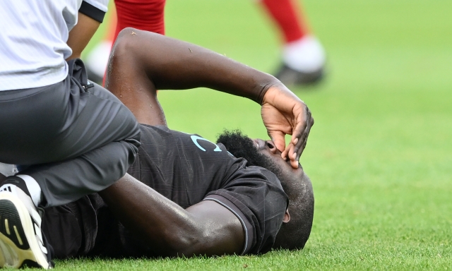 Lukaku, il grande assente. L'infortunio, poi il dolore per il padre: il calvario continua