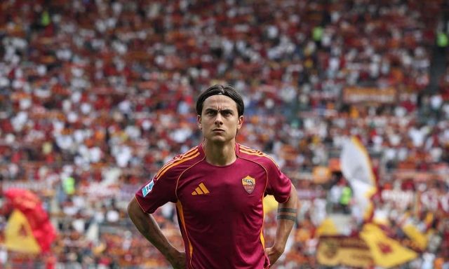 Roma, i convocati per la Fiorentina: torna Dybala, assente Angelino