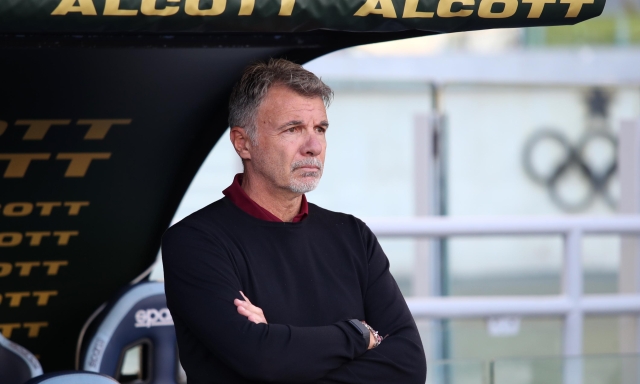 Baroni: "Subiamo troppo ma sono fiducioso". Per Sarri lieve malore nel post, parla il suo vice