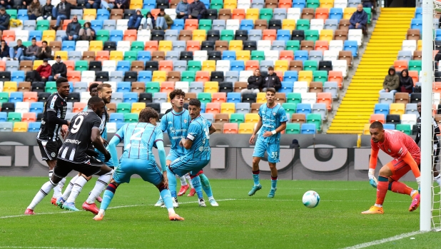 Kabasele risponde a Borrelli, ma quanto spreca l'Udinese: il Cagliari strappa un punto