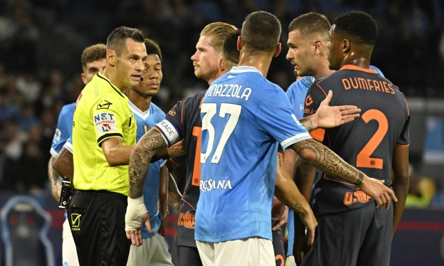 Giocatori e allenatori ammoniti o espulsi nell'8ª giornata: i malus al Fantacampionato 8 Giocatori e allenatori ammoniti o espulsi nell'8ª giornata: i malus al Fantacampionato