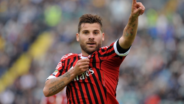 Nocerino: "Consegnavo polli, mi chiamavano Panzerotto. Noi del Sud a Torino trattati male, poi però..." 6 Nocerino: "Consegnavo polli, mi chiamavano Panzerotto. Noi del Sud a Torino trattati male, poi però..."