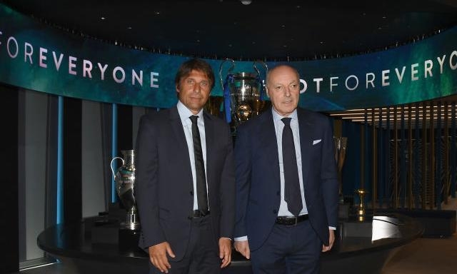 "I dirigenti che parlano a fine partita...". Ma quando era all'Inter Conte si arrabbiava se tacevano 12 "I dirigenti che parlano a fine partita...". Ma quando era all'Inter Conte si arrabbiava se tacevano