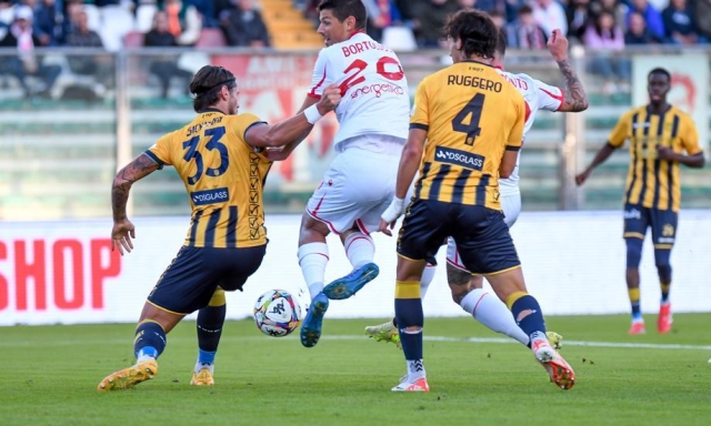 Ci pensano i talenti di Abate: Juve Stabia, punto d'oro a Padova. In campo Bari-Mantova
