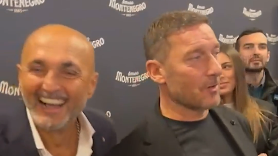 "Io nello staff di Spalletti?": la risposta di Totti è da ridere 8 "Io nello staff di Spalletti?": la risposta di Totti è da ridere