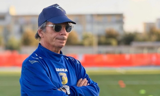 "Il sabato del villaggio, il Valium, una partita che nemmeno Gesù Cristo...": l'ultimo show di Capuano