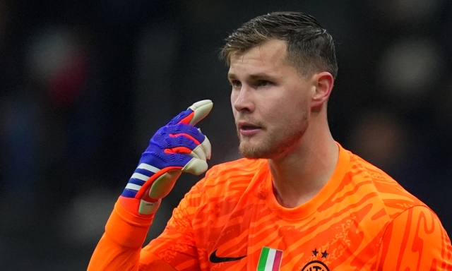 Martinez oggi si è allenato ad Appiano. Proseguono i contatti con lo psicologo 12 Martinez oggi si è allenato ad Appiano. Proseguono i contatti con lo psicologo