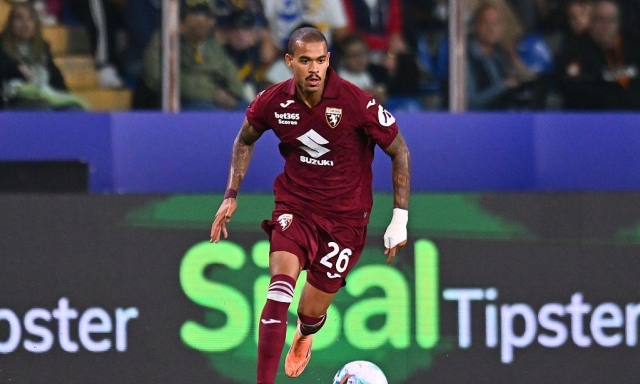 Stop per Ngonge nel finale: scontro con Lykogiannis e cambio obbligato 10 Stop per Ngonge nel finale: scontro con Lykogiannis e cambio obbligato