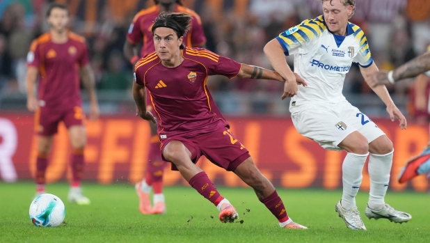 Roma-Parma, le pagelle: Dybala gioca da maestro (7). Britschgi, errore da scuola calcio (5) 12 Roma-Parma, le pagelle: Dybala gioca da maestro (7). Britschgi, errore da scuola calcio (5)