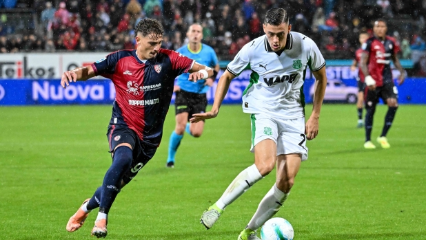 Due magie di Laurienté e Pinamonti, poi Seba Esposito: colpo Sassuolo a Cagliari 8 Due magie di Laurienté e Pinamonti, poi Seba Esposito: colpo Sassuolo a Cagliari