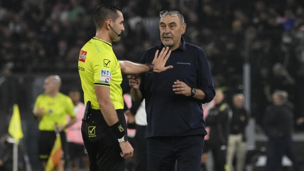 Tutti contro gli arbitri. Ma nessuno si scaglia contro le simulazioni? 12 Tutti contro gli arbitri. Ma nessuno si scaglia contro le simulazioni?