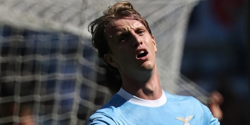 Lazio, Rovella si opera: tempi di recupero e come cambia la rosa di Sarri
