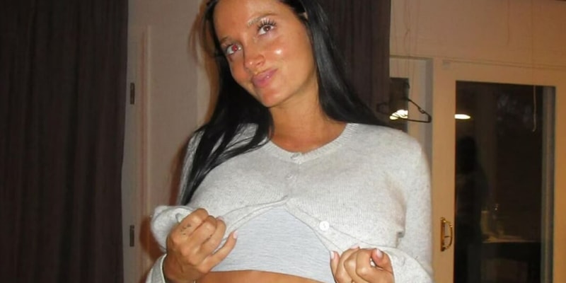 Dybala, Oriana incinta torna in Argentina per il baby shower: "La bambina sta arrivando da Hogwarts"
 