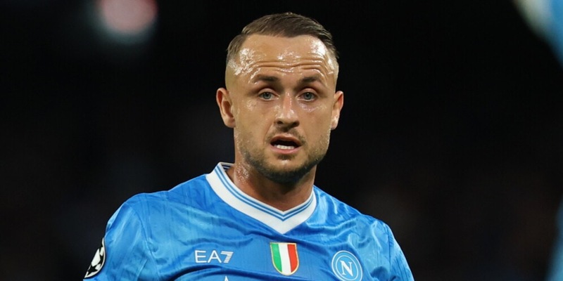 Napoli e il caso Lobotka: resistere a Conte è impossibile, la Juve osserva 