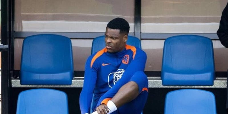 Dumfries lascia il ritiro dell'Olanda per un infortunio: il comunicato