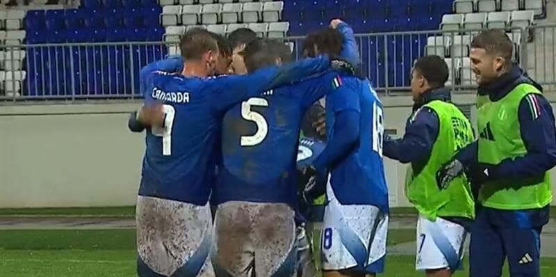 Italia Under 21, rimonta da grandi con Camarda e Pisilli: che poker al Montenegro. Vince anche la Polonia