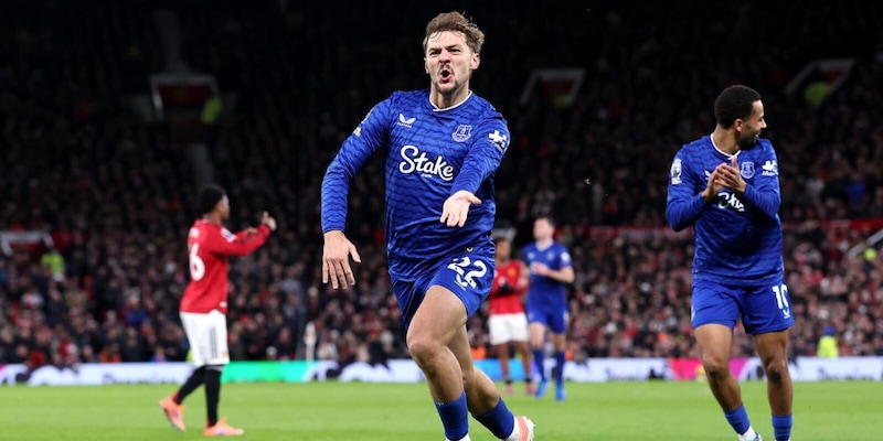 Premier League, il Manchester United perde contro l’Everton: follia di Gueye contro Keane