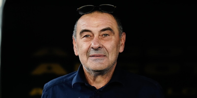 Sarri: “La Lazio sta diventando forte mentalmente. Cosa scrivo sul taccuino? Cazz…”