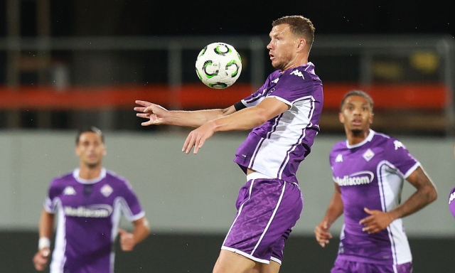 Fiorentina-Lecce, le formazioni ufficiali: Dzeko affianca Kean, Di Francesco con Stulic e Morente