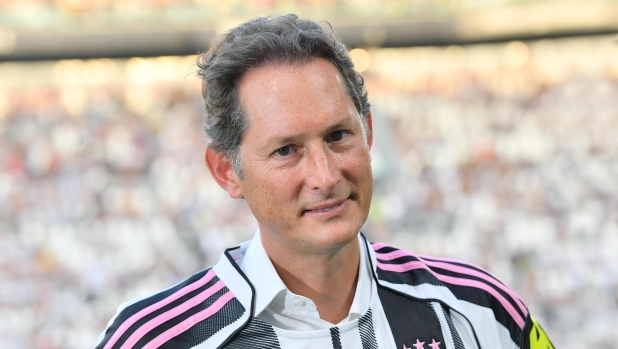 Juve, oggi l'assemblea. Elkann: "Non vendiamo quote, pieno impegno nel club"