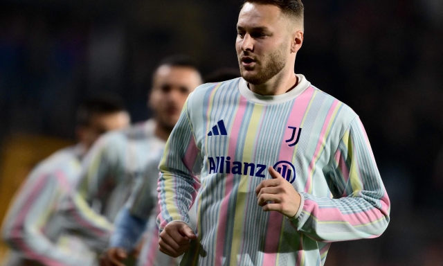 Juve, hai visto? Dopo le "allegrate" subito la prima "spallettata": Koopmeiners difensore centrale 16 Juve, hai visto? Dopo le "allegrate" subito la prima "spallettata": Koopmeiners difensore centrale