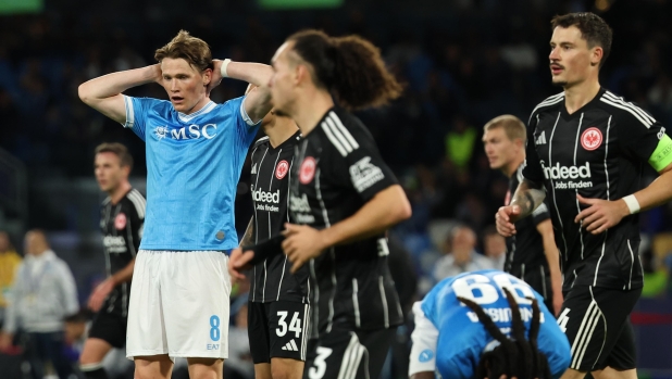 Napoli-Eintracht, le pagelle: McTominay sciupone, 5. Elmas-play è da 6,5