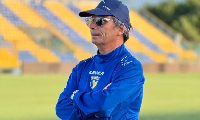 Capuano show: "Allenare il Giugliano? Meglio della Champions. A Trapani furono vergognosi"