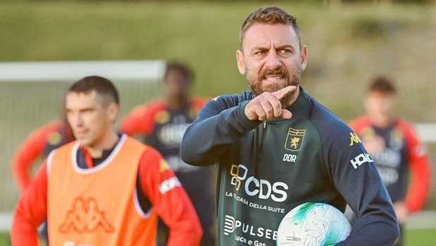 LIVE Alle 15 Genoa-Fiorentina: De Rossi sceglie Ellertsson, Vanoli preferisce Piccoli a Dzeko